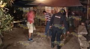 Lo balearon en el patio de su domicilio en Martínez de la Torre.