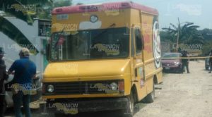 Balean camión de Sabritas en Álamo