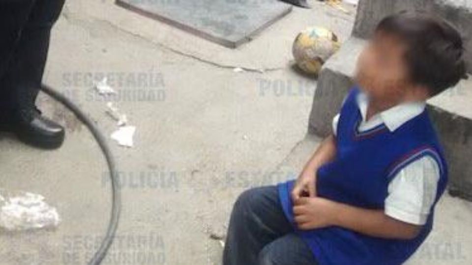 Abandonan a niños en casa desalojada de Ecatepec