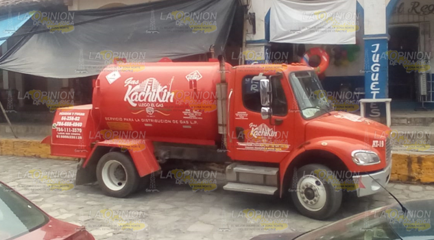 Asaltan a empleados de gasera Kachikin camino a Zozocolco de Guerrero