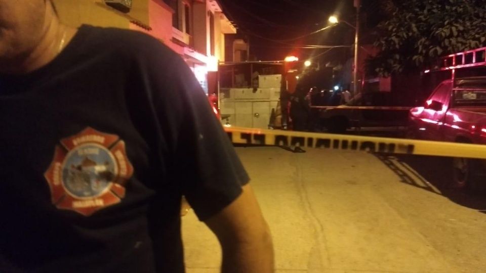 Hermanos mueren calcinados tras incendiarse su casa en Sinaloa