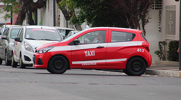 Quieren taxistas andar armados