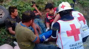 Camioneta arrolla a grupo de personas, un muerto y dos lesionados Camioneta arrolla a grupo de personas, un muerto y dos lesionados