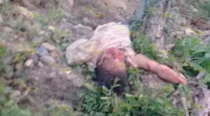 Camioneta arrolla a grupo de personas, un muerto y dos lesionados Camioneta arrolla a grupo de personas, un muerto y dos lesionados