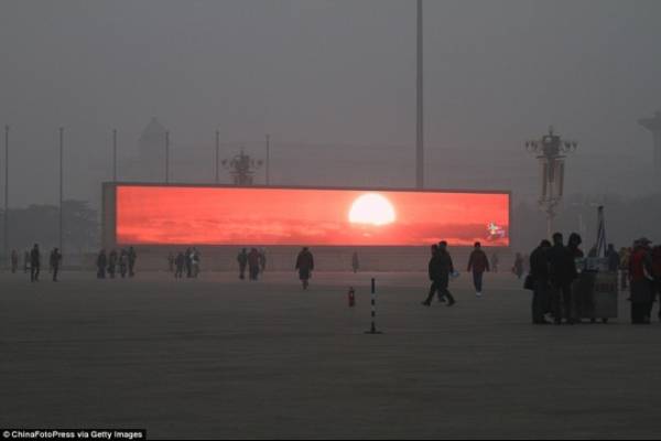 China emite el amanecer en pantallas gigantes por culpa de la contaminación China emite el amanecer en pantallas gigantes por culpa de la contaminación
