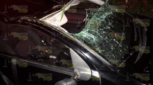Destrozan auto en accidente sobre la carretera Tuxpan - Tamiahua Destrozan auto en accidente sobre la carretera Tuxpan - Tamiahua
