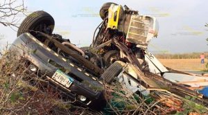Dos muertos en encontronazo sobre la carretera Zaragoza - Ciudad Victoria Dos muertos en encontronazo sobre la carretera Zaragoza - Ciudad Victoria