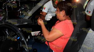 Dos mujeres lastimadas en colisión; taxi choca por alcance Dos mujeres lastimadas en colisión; taxi choca por alcance