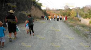 Habitantes de Las Lomas, Coyutla, se unen a jornada de limpieza Habitantes de Las Lomas, Coyutla, se unen a jornada de limpieza