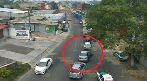 Huye de asaltantes en camión del servicio urbano de Xalapa Huye de asaltantes en camión del servicio urbano de Xalapa