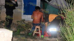 Joven, al parecer borracho, se abrió el rostro al salir corriendo de su casa Joven, al parecer borracho, se abrió el rostro al salir corriendo de su casa