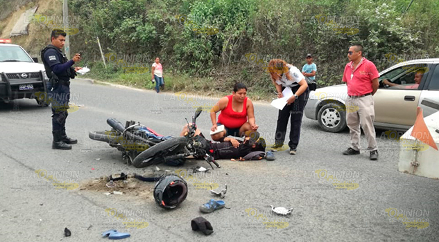 Motociclista “rebota” contra pipa en la carretera Tuxpan - Tampico Motociclista “rebota” contra pipa en la carretera Tuxpan - Tampico