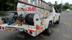 Motociclista “rebota” contra pipa en la carretera Tuxpan - Tampico Motociclista “rebota” contra pipa en la carretera Tuxpan - Tampico