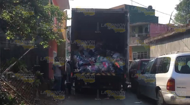 Operativo sorpresa contra piratería en Xicotepec de Juárez Operativo sorpresa contra piratería en Xicotepec de Juárez