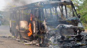 Se incendia un autobús de la línea Hola en la Tuxpan - Tampico Se incendia un autobús de la línea Hola en la Tuxpan - Tampico