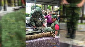Jonatan, soldado por un día en Tuxpan Jonatan, soldado por un día en Tuxpan