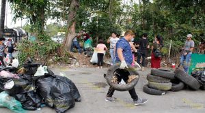 Participan jóvenes en el “Basura Challenge”, en calles de #PozaRica