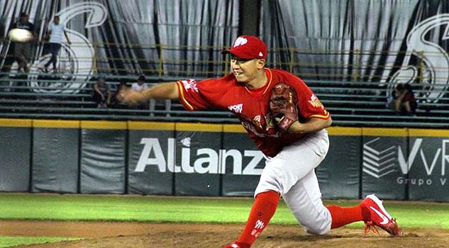 Debuta Takaaki Yokoyama, primer japonés en jugar con los Diablos Rojos del México