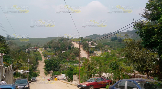 En Coatzintla, Catastro Municipal digitaliza los planos oficiales de las comunidades