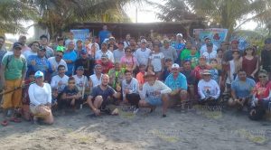 En Playa Azul, Cazones; Gerardo Bonilla gana la pesca