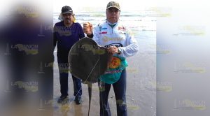 En Playa Azul, Cazones; Gerardo Bonilla gana la pesca