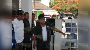 Simulacro en gasolinera se sale de control