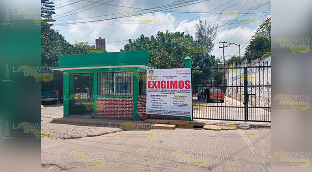 SEV retienen pago a maestros