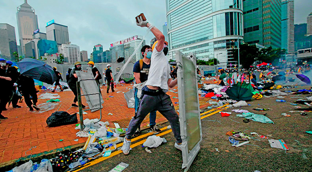 Triunfo masivo: Hong Kong pospone Ley de Extradición