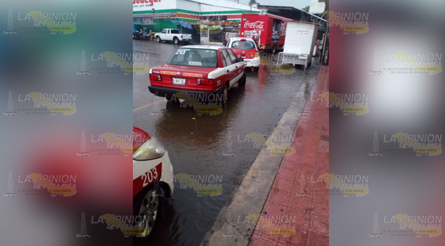 Lluvias afecta a rampa de la Fatev