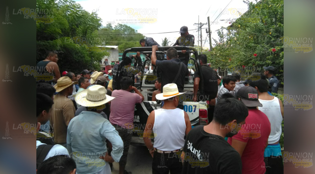 ¡Capturan a asaltantes! Habitantes de las Lomas, Coyutla lo entregaron a la policía