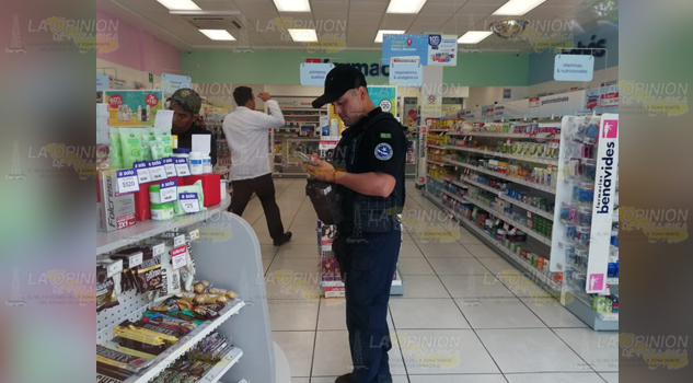 Atracan una farmacia en la Chapultepec y una estética en la 27