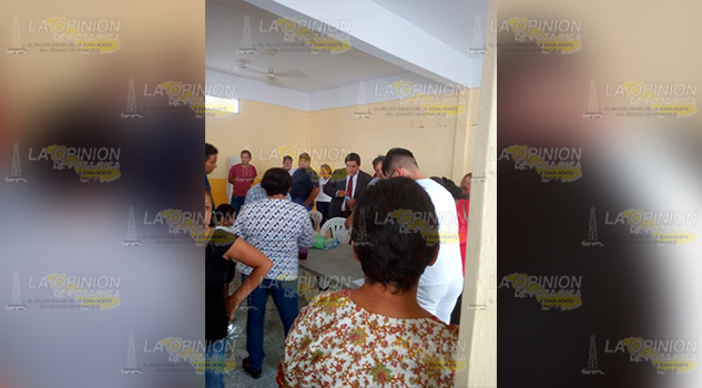 Juegan con necesidad de familias en Tihuatlán