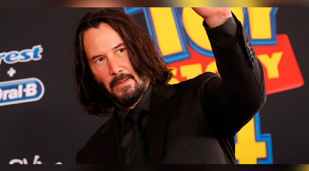 Reemplazaron a los príncipes de Disney por Keanu Reeves.. Y NOS ENCANTA..