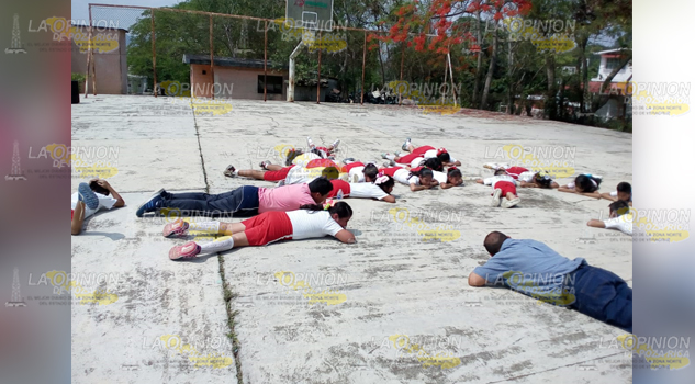 Simulacro de balacera en primaria de Cerro Azul