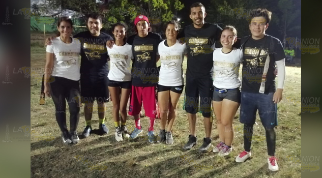¡Noche de campeones en el tocho speed!