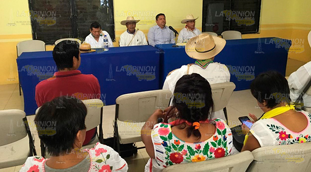 Agrupaciones en Papantla, solicitan incluir lengua tutunakú Agrupaciones en Papantla, solicitan incluir lengua tutunakú