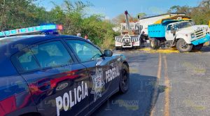 Chocan de frente dos camiones en la Tuxpan - Tampico Chocan de frente dos camiones en la Tuxpan - Tampico