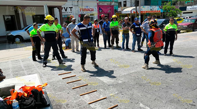 Enlaces regionales de PC se capacitan para temporada de huracanes Enlaces regionales de PC se capacitan para temporada de huracanes