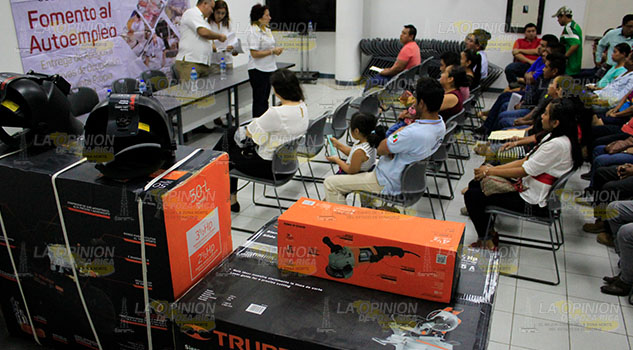 Federación abandona a empresarios de la región Poza Rica Federación abandona a empresarios de la región Poza Rica