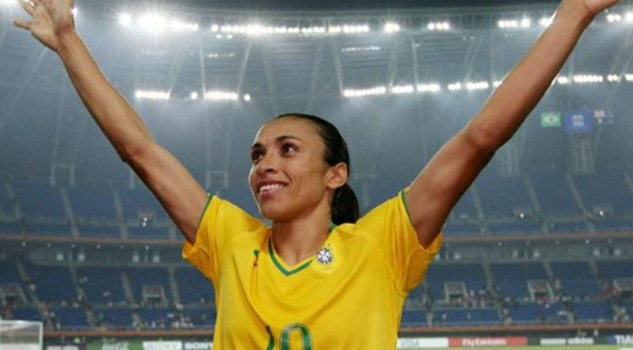 Ella es la primera jugadora en anotar en cinco Copas del Mundo