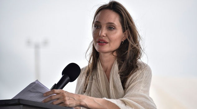 Rumores de anorexia persiguen a Angelina Jolie Rumores de anorexia persiguen a Angelina Jolie