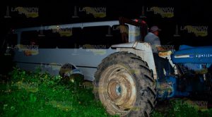 Se accidenta veloz autobús en la carretera Álamo - San Miguel Se accidenta veloz autobús en la carretera Álamo - San Miguel