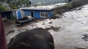 Avalancha de lodo deja dos lesionados en Acultzingo