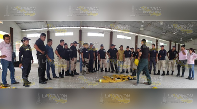 Capacitan a Policías para el combate de incendios