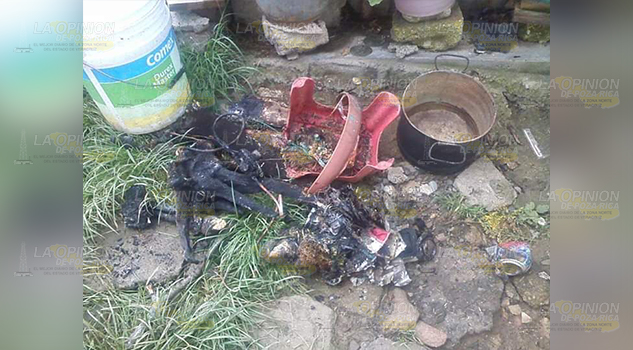 Por una veladora, se quema una casa