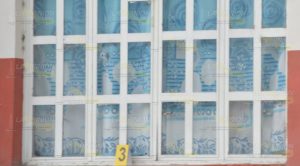 Delincuentes rafaguean cuartería en Martínez De La Torre