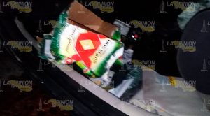 Automóvil termina destrozado en la autopista Tuxpan-Poza Rica