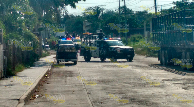 Vigilancia por tierra y aire en Pánuco