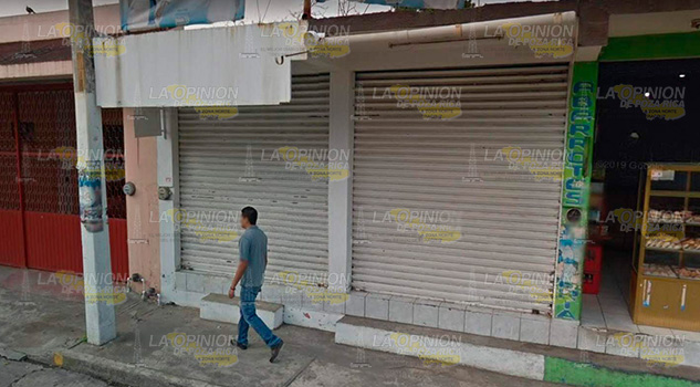 Adeudan panistas $100 mil de renta en Poza Rica Adeudan panistas $100 mil de renta en Poza Rica