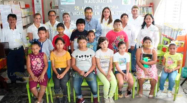 Alcalde de Naranjos inaugura el curso de Mis vacaciones en la Biblioteca